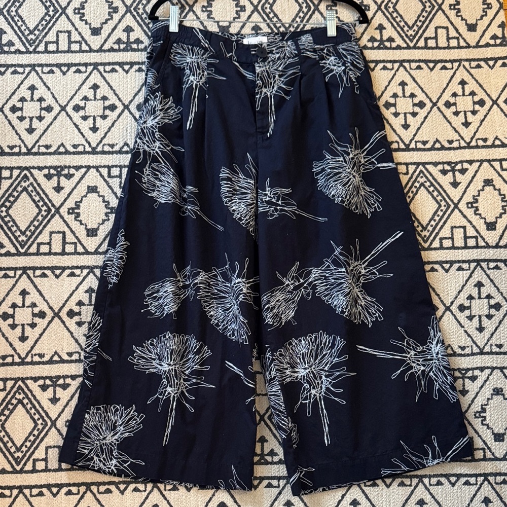 Wide Leg Floral Print Pants - Black/White